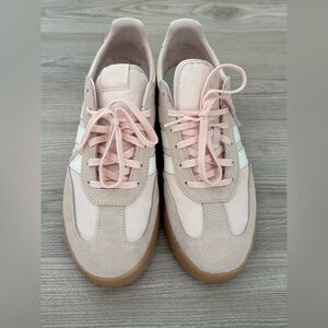 Womens Adidas Sneakers